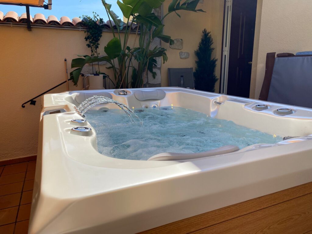 Nos gammes de spas sur les réseaux sociaux