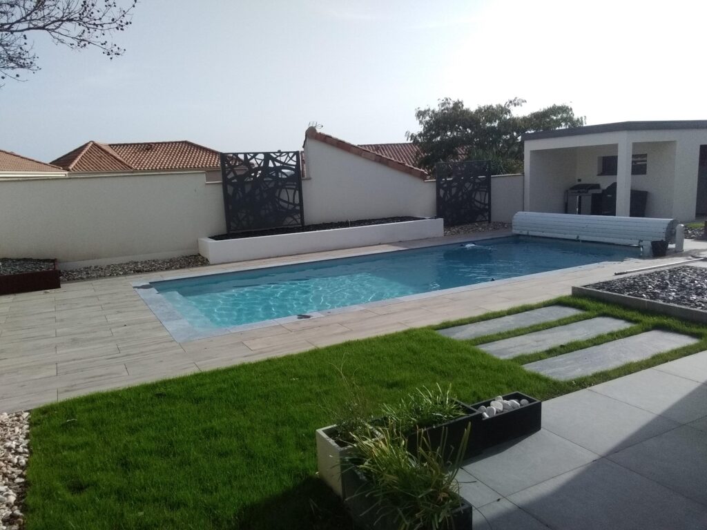 Volet hors sol Les Piscines du Faubourg