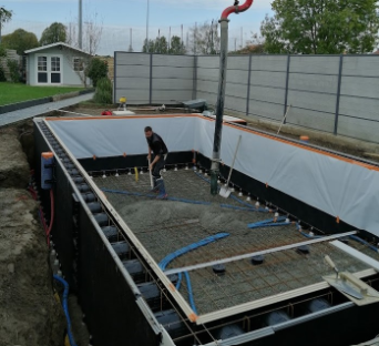 Coulage du béton Les Piscines du Faubourg